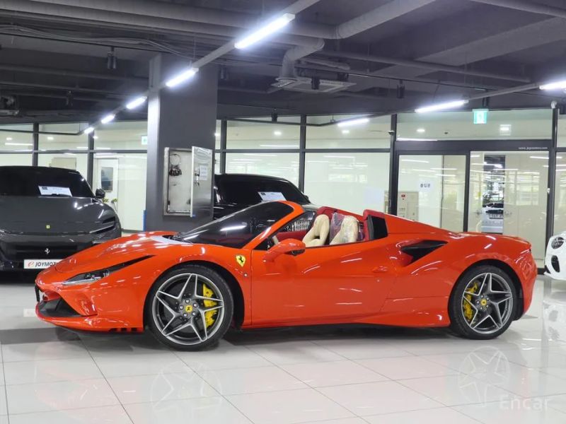 Ferrari F8