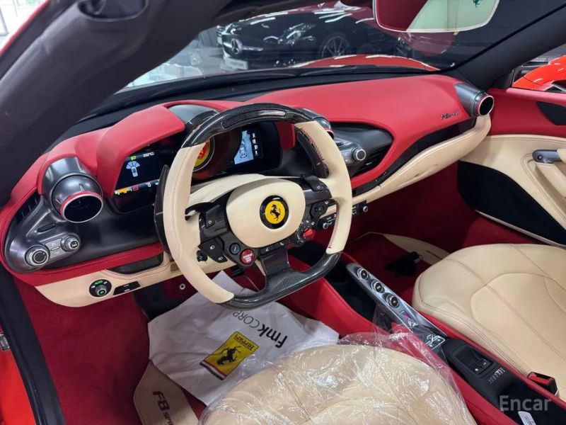 Ferrari F8
