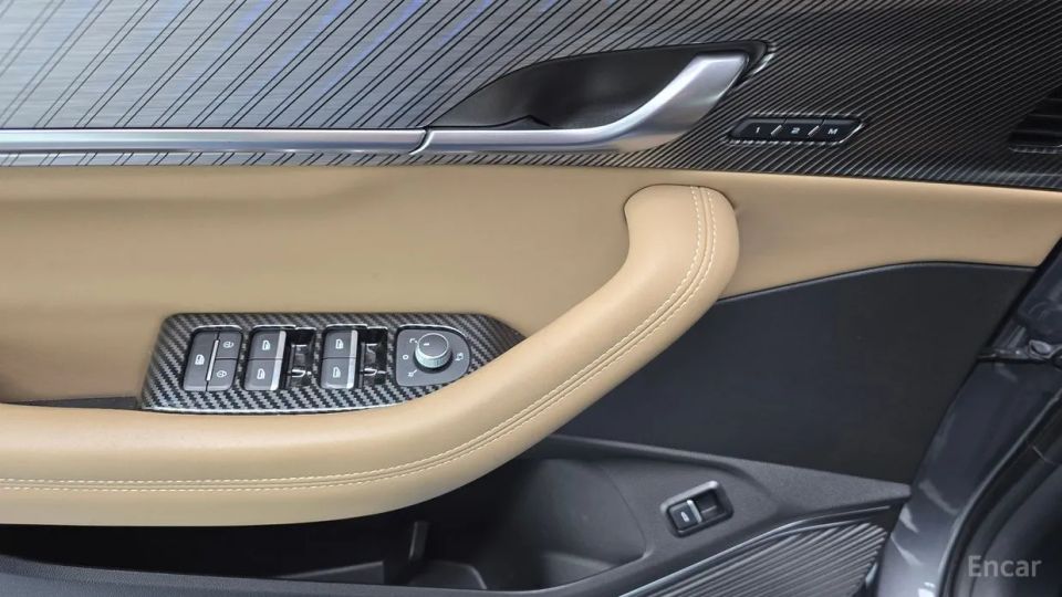 Renault-KoreaSamsung Grand Koleos