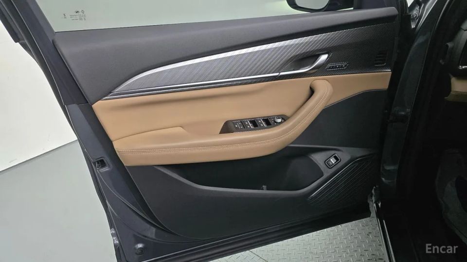 Renault-KoreaSamsung Grand Koleos