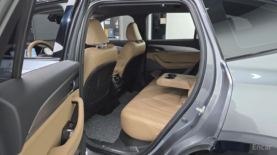 Renault-KoreaSamsung Grand Koleos