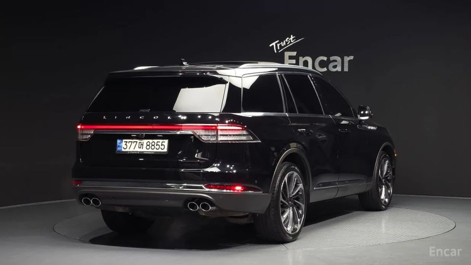 Lincoln Aviator