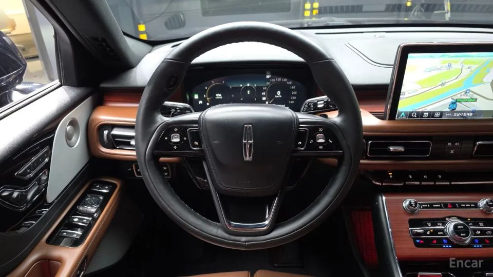 Lincoln Aviator