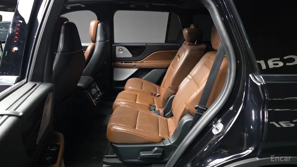 Lincoln Aviator