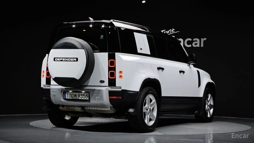Land Rover Defender