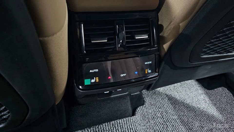 Renault-KoreaSamsung Grand Koleos