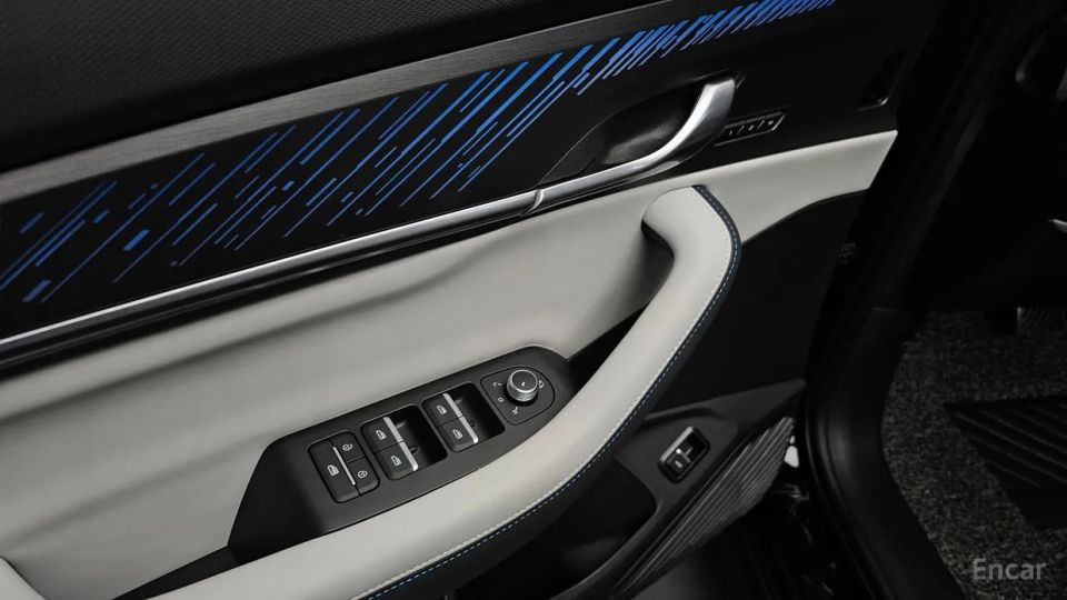 Renault-KoreaSamsung Grand Koleos