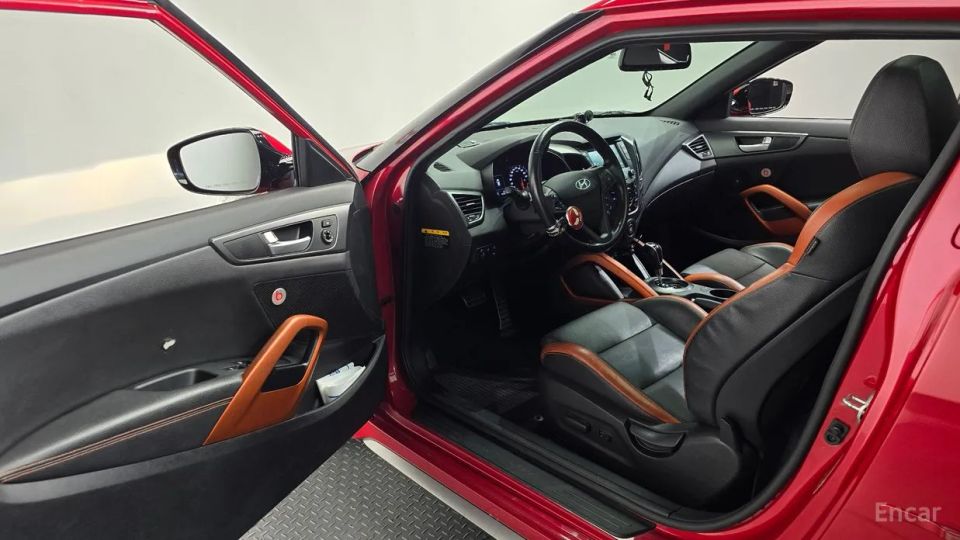 Hyundai Veloster