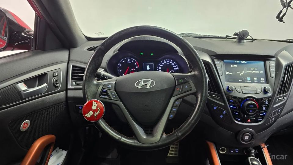 Hyundai Veloster
