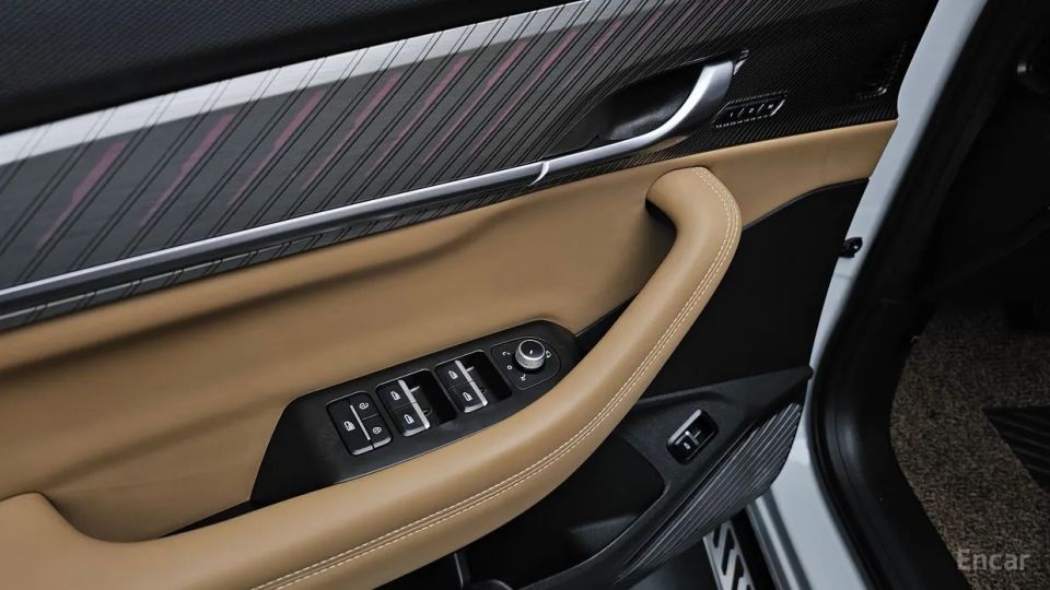 Renault-KoreaSamsung Grand Koleos