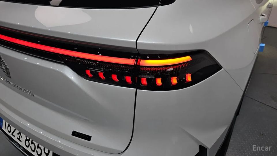 Renault-KoreaSamsung Grand Koleos