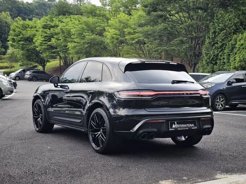 Porsche Macan