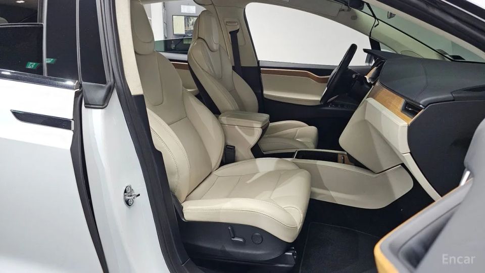 Tesla model-x