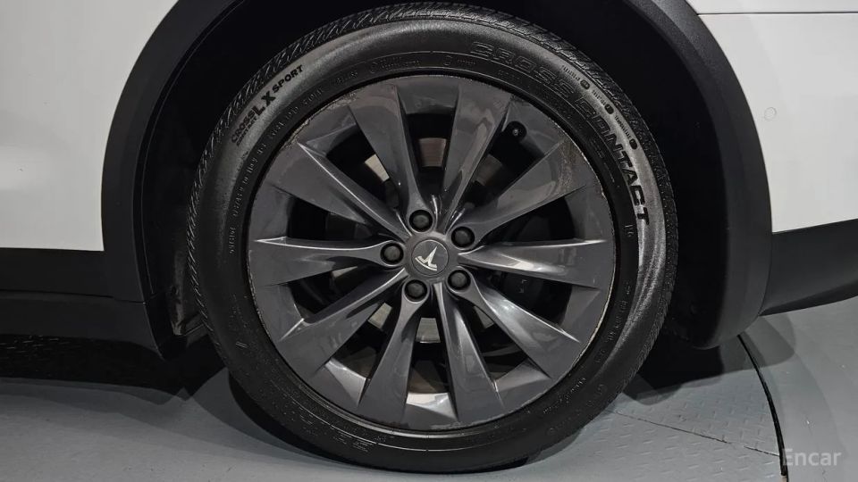 Tesla model-x