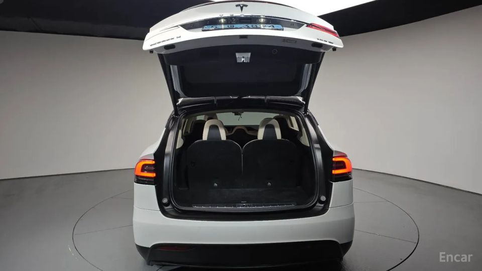 Tesla model-x