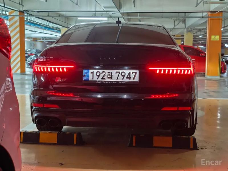 Audi S6