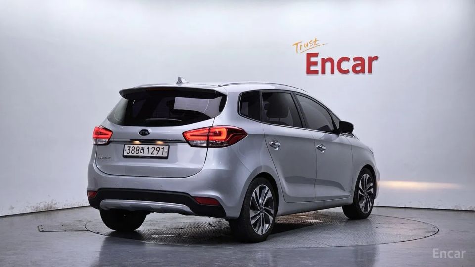 Kia Carens
