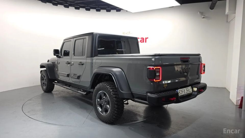 Jeep gladiator
