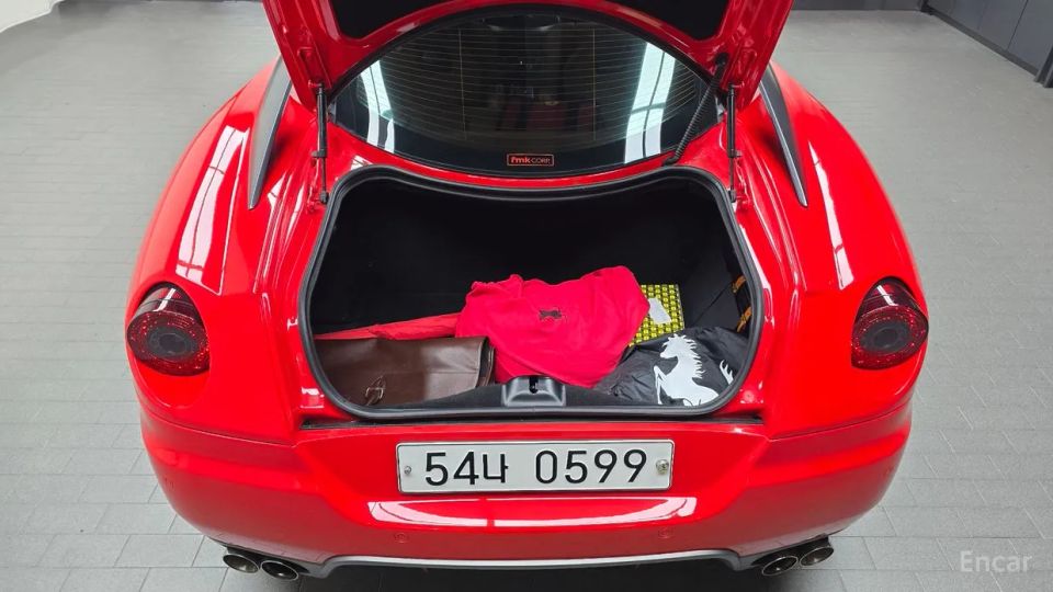 Ferrari 599