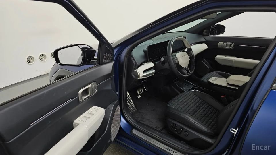 Kia EV4