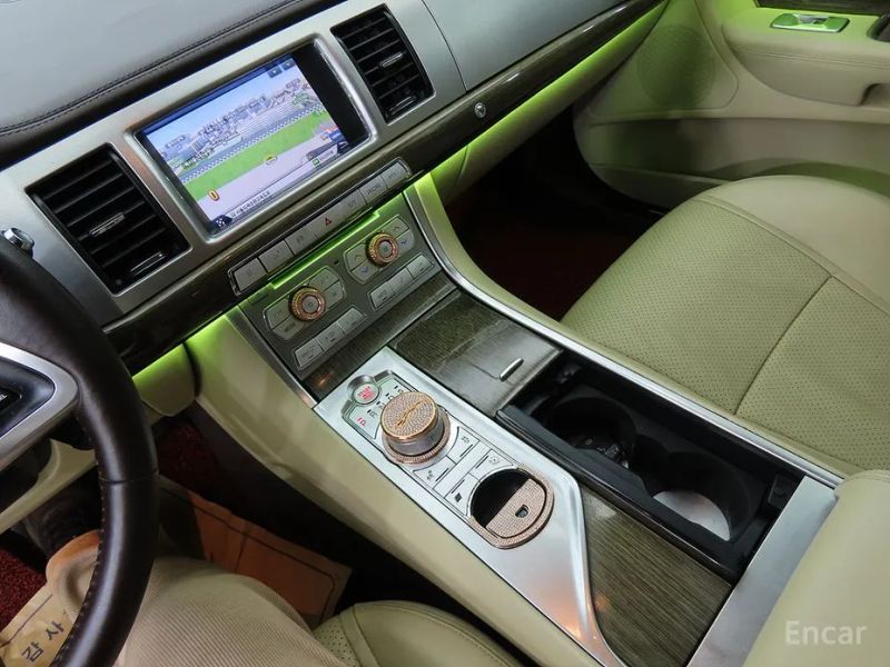 Jaguar xf