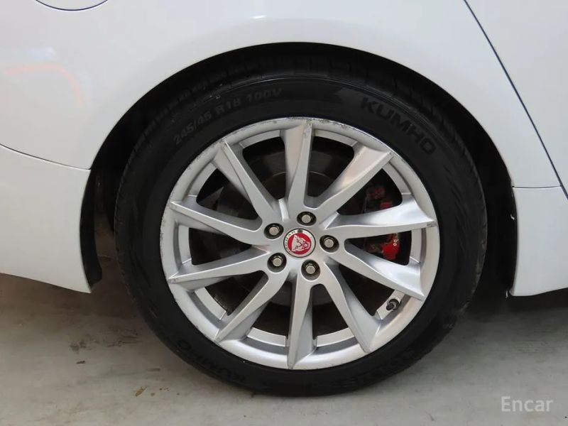 Jaguar xf