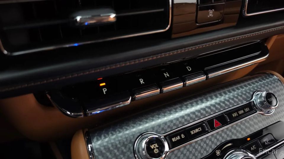 Lincoln Aviator