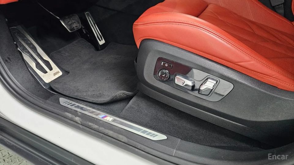 BMW XM