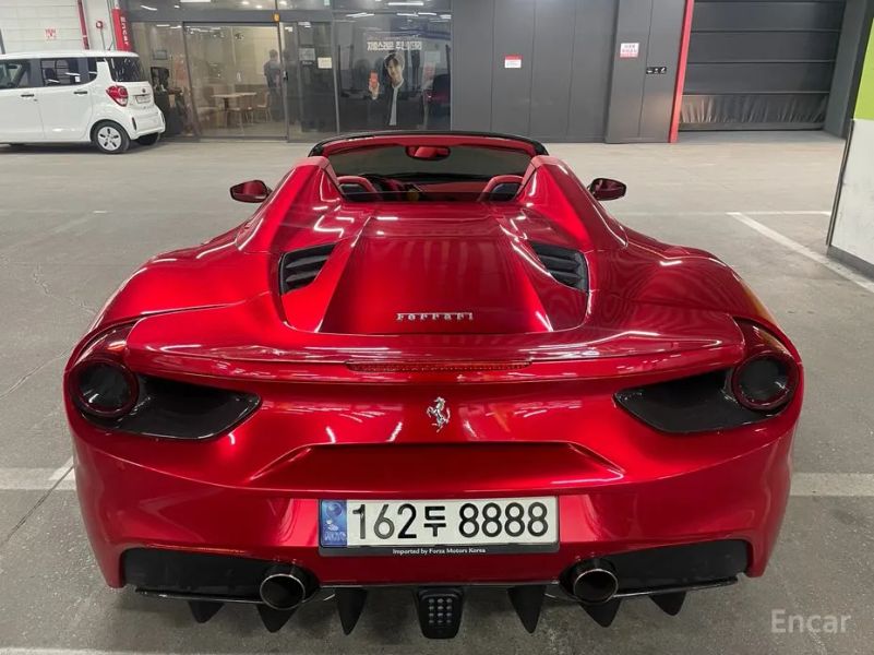 Ferrari 488