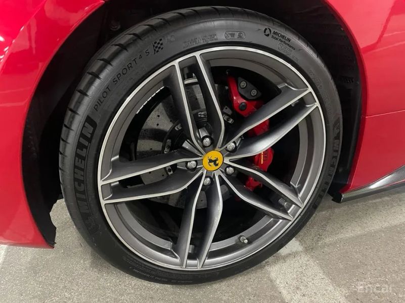 Ferrari 488