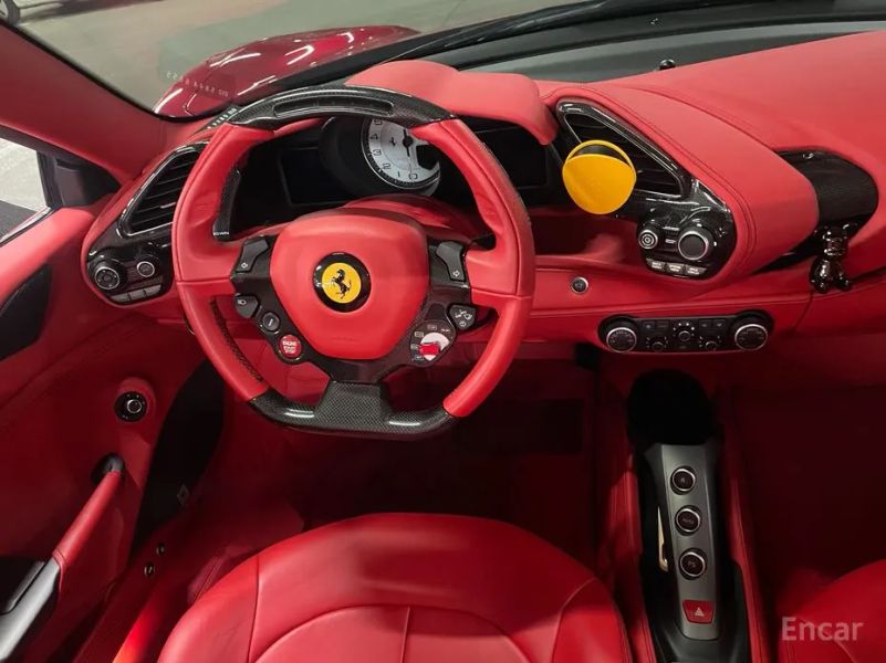 Ferrari 488