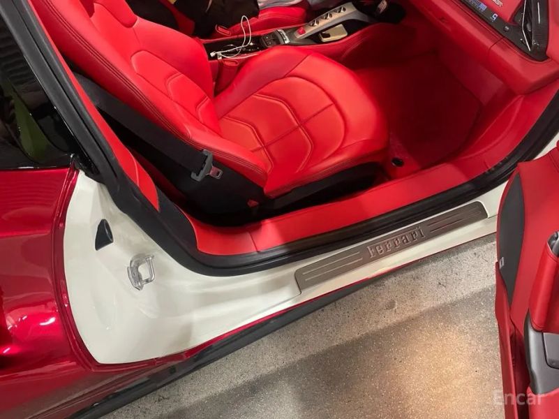 Ferrari 488