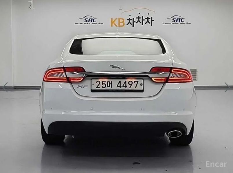 Jaguar xf