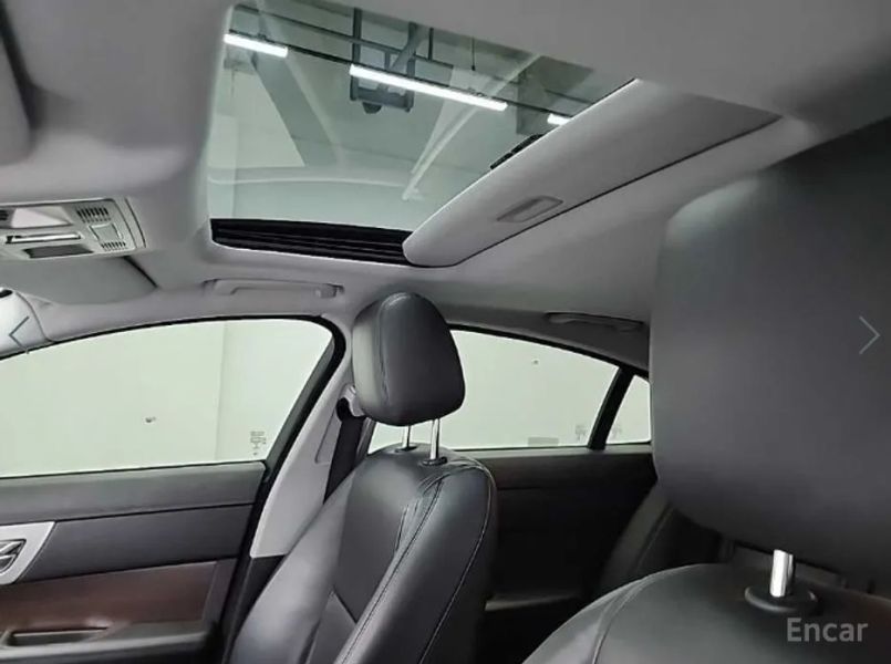 Jaguar xf