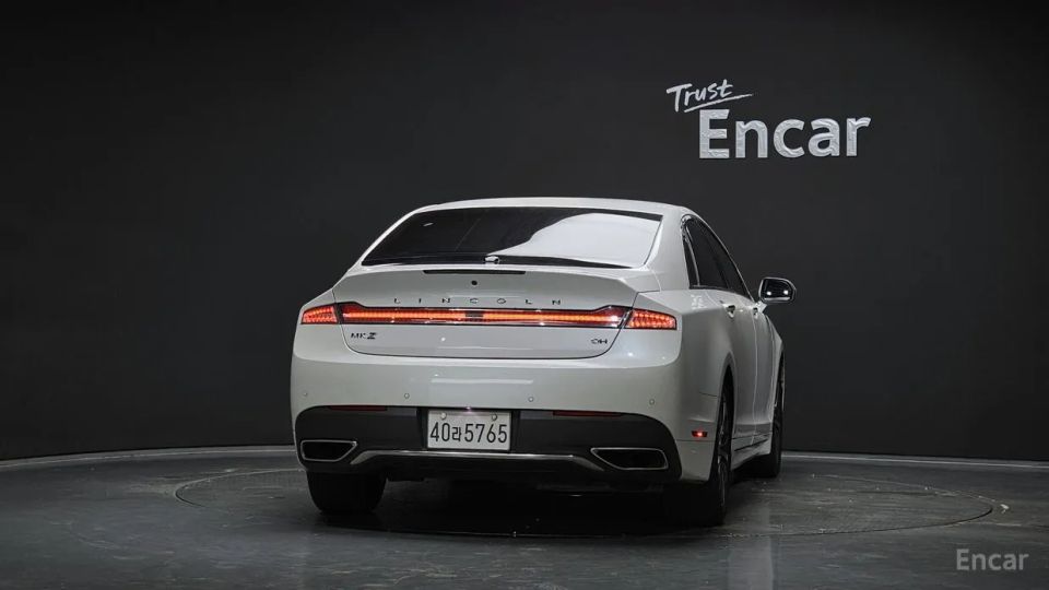 Lincoln MKZ