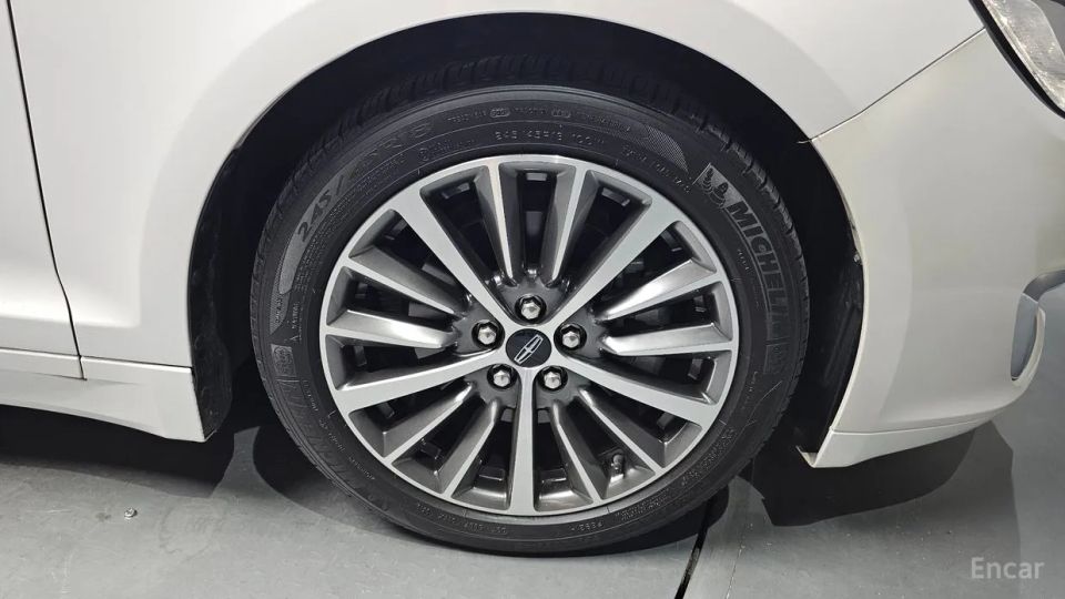 Lincoln MKZ
