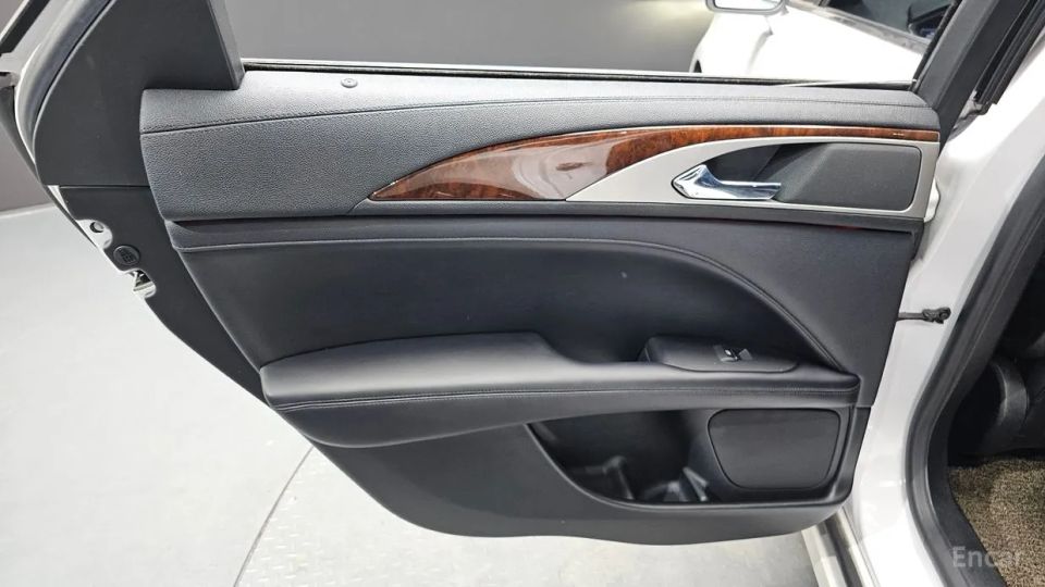 Lincoln MKZ