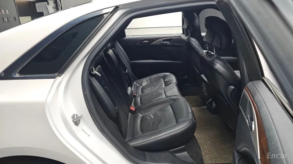 Lincoln MKZ