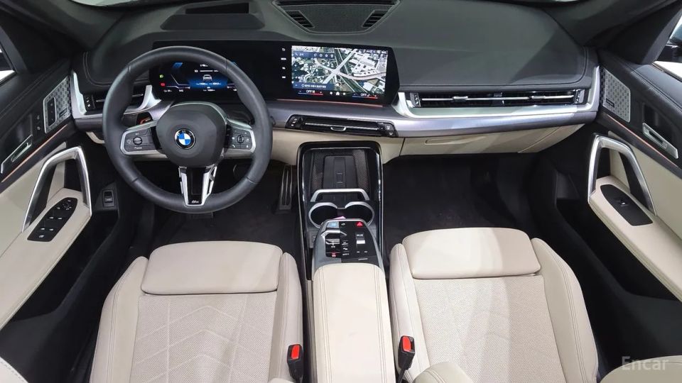 BMW ix1