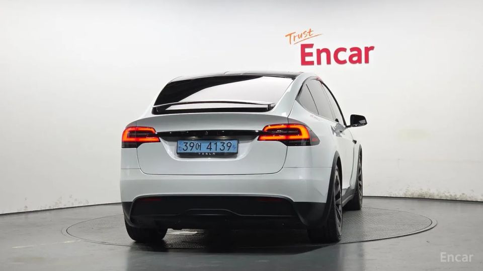 Tesla model-x
