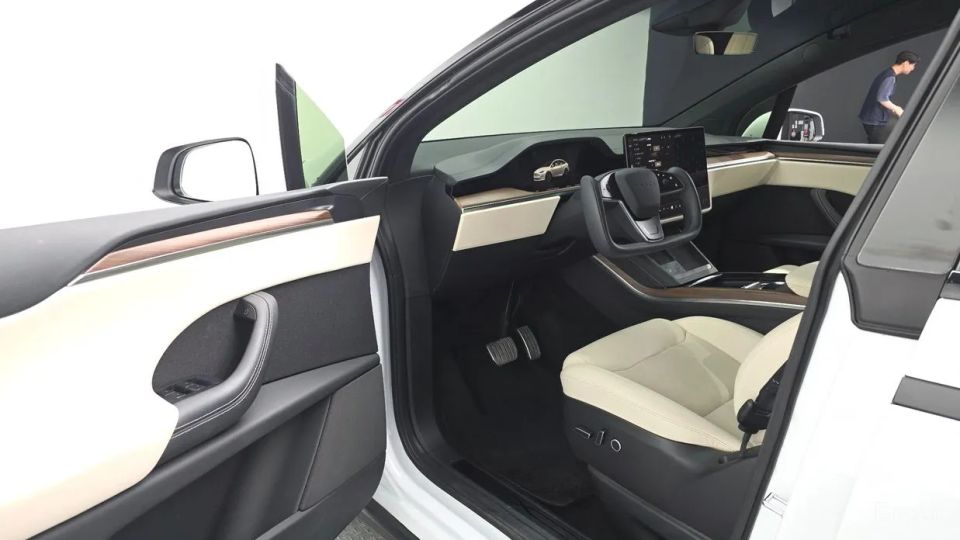 Tesla model-x