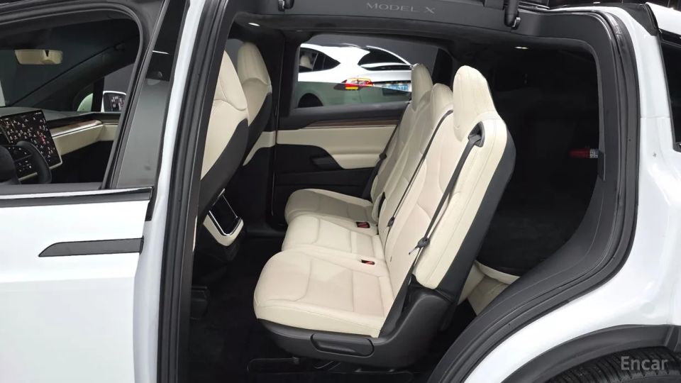 Tesla model-x