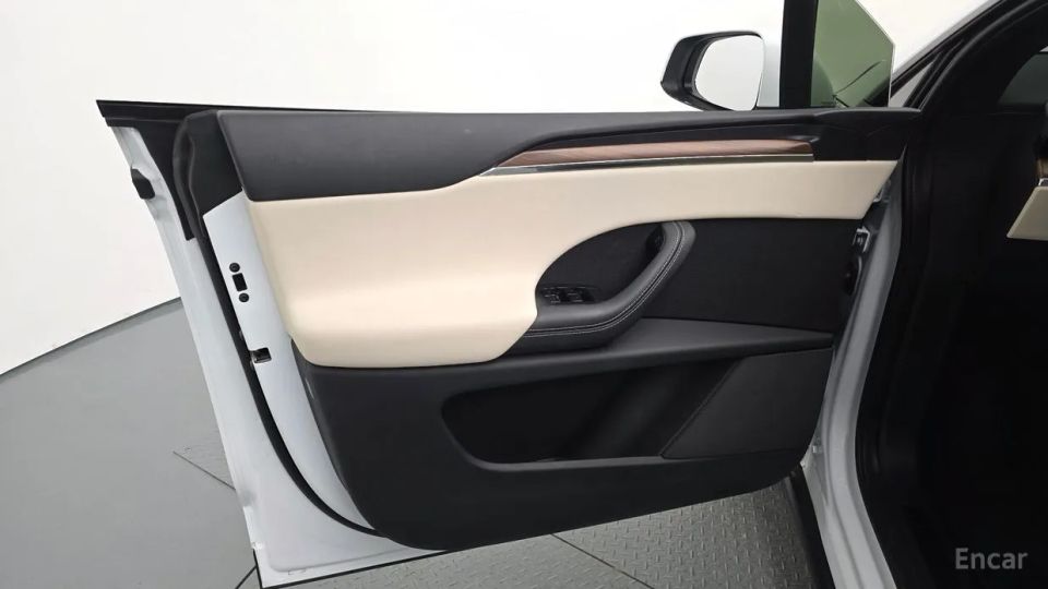 Tesla model-x