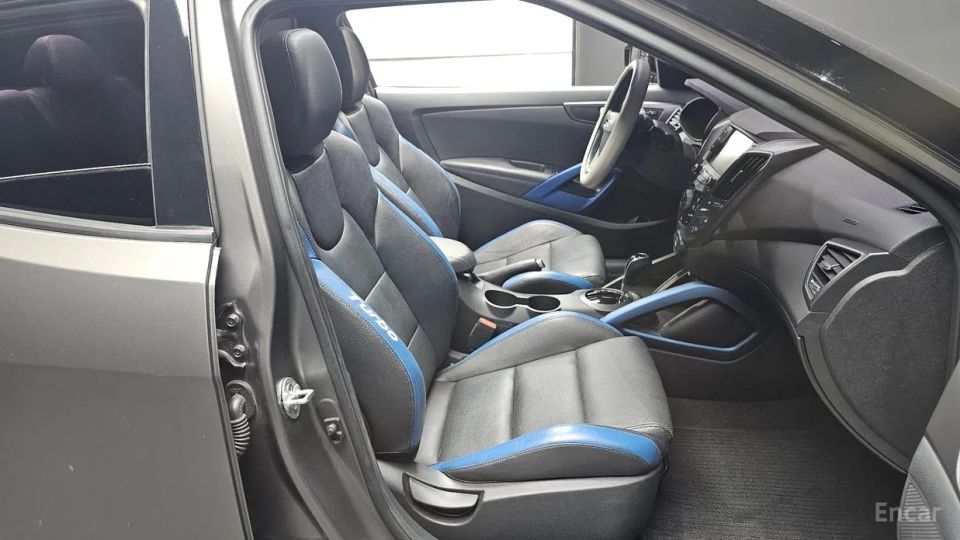 Hyundai Veloster