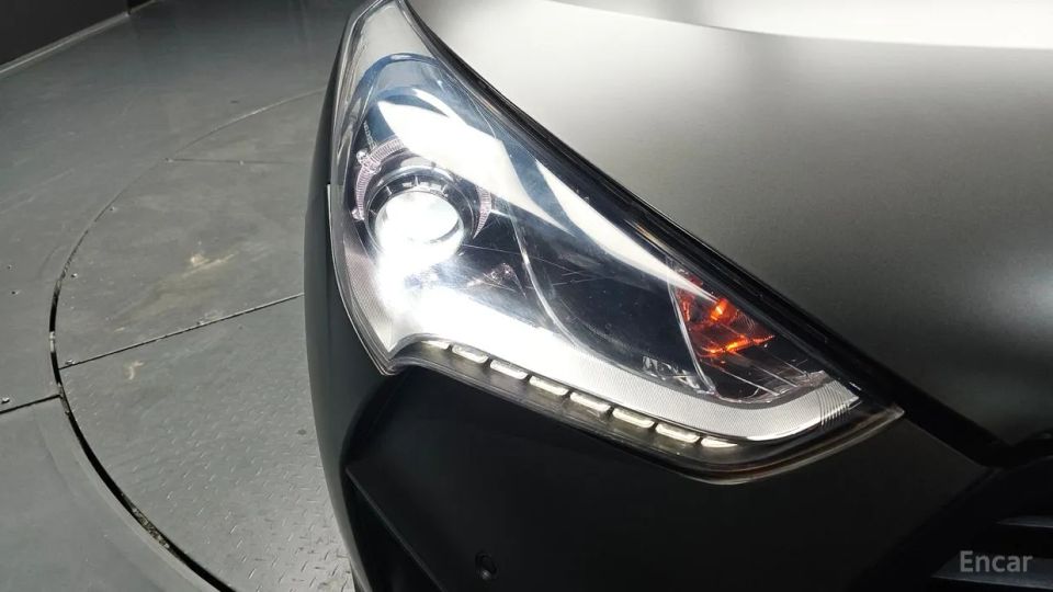 Hyundai Veloster