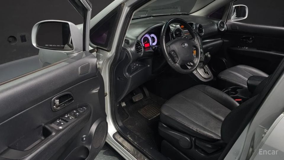 Kia Carens