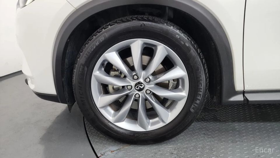 Infiniti QX50