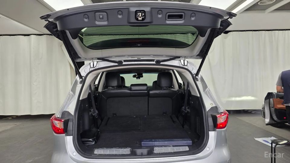 Infiniti JX