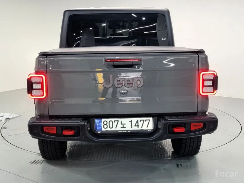 Jeep gladiator