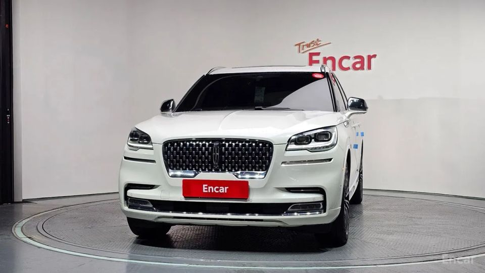 Lincoln Aviator